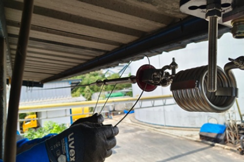 Instalasi Overhead Lifeline System PT Abadi Energi Nabati